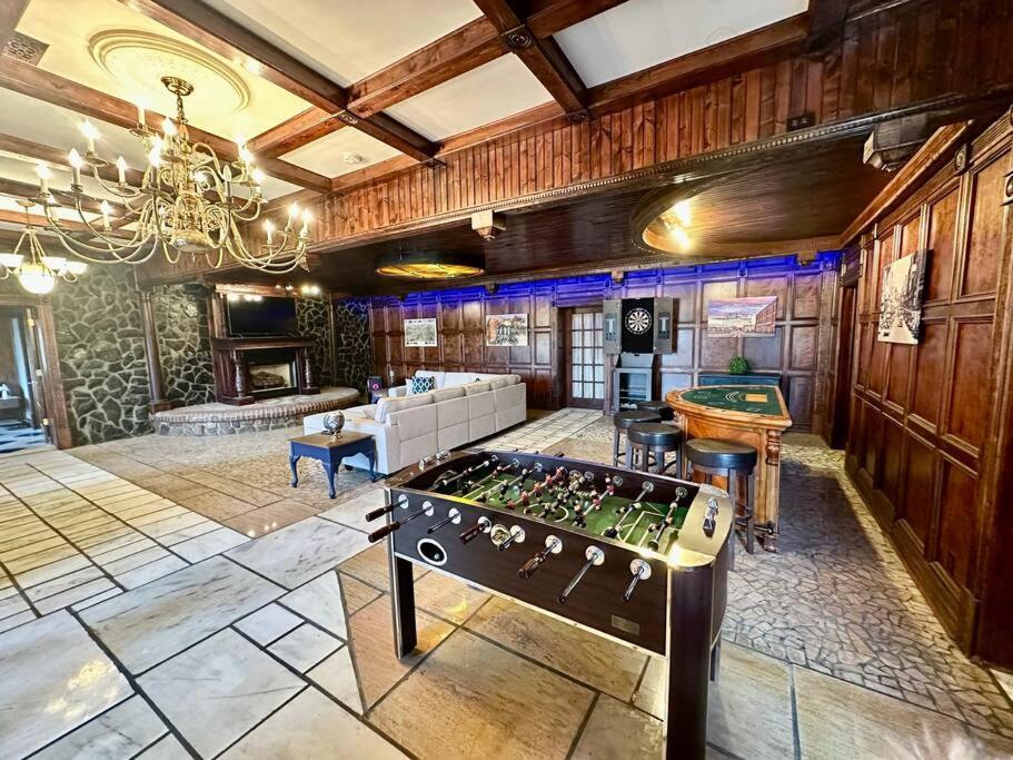 5 Bedroom Estate Near Casino And Downtown Bristol Luaran gambar